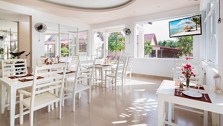 HỒNG BIN KHUYẾN MẠI GIÁ PHÒNG MÙA ĐÔNG