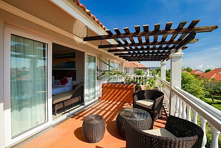 Mercury Resort & Villas