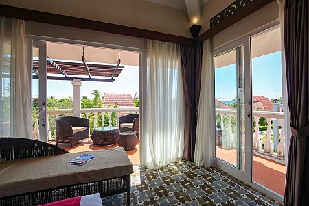 Mercury Resort & Villas