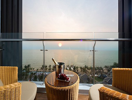 Combo Hà Nội - 3 Ngày 2 Đêm - Vé Máy Bay + 2 Đêm Resort 4 Sao