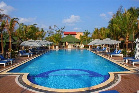PHÚ VÂN RESORT & SPA