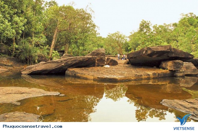 Suối Đá Bàn - Ảnh 1 Suối Đá Bàn - Ảnh 1