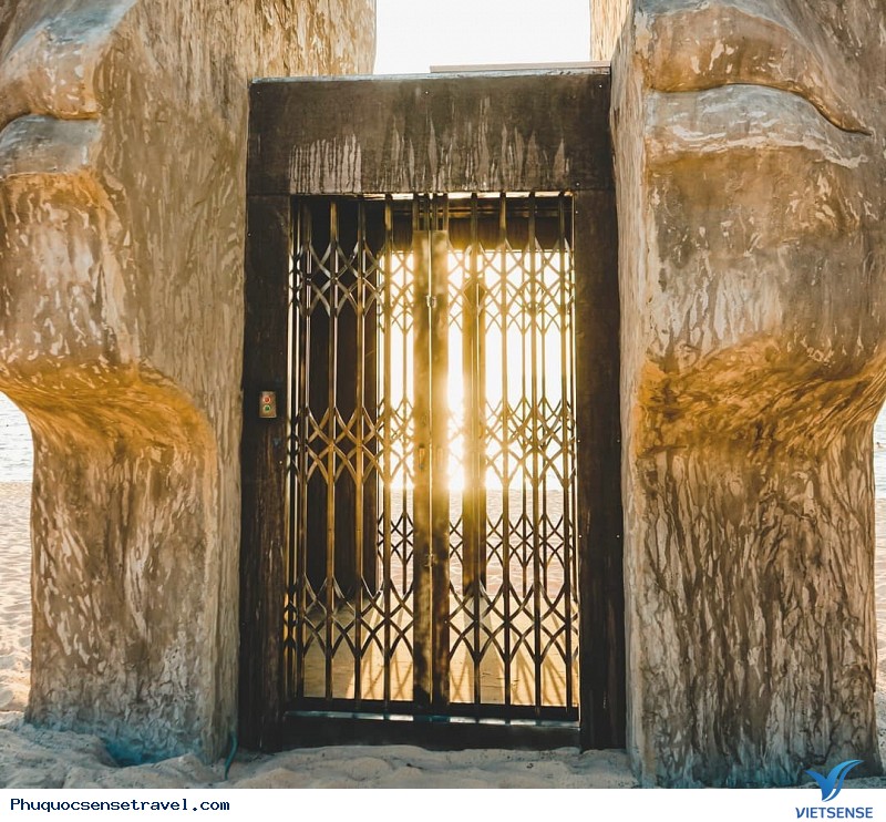 Cổng trời view đại dương lên hình đẹp “gục ngã” chỉ có ở Phú Quốc - Ảnh 4