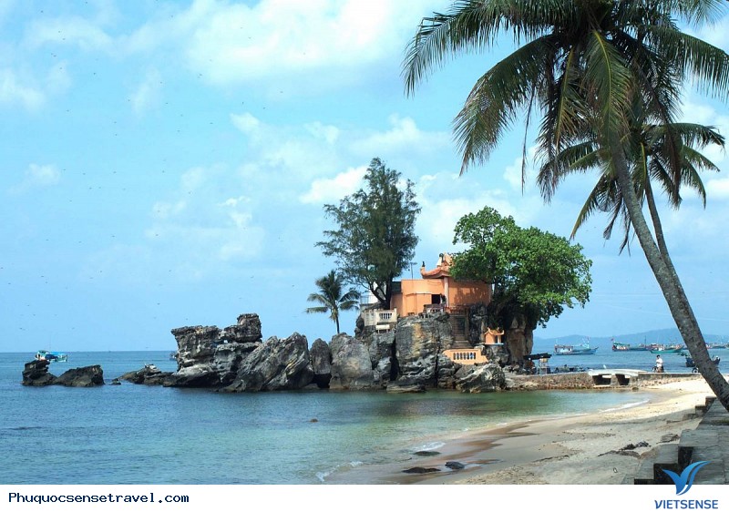 Khám Phá Thiên Đường Phú Quốc Với Dịch Vụ hành trình Mới Nhất - Ảnh 1 Khám Phá Thiên Đường Phú Quốc Với Dịch Vụ hành trình Mới Nhất - Ảnh 1