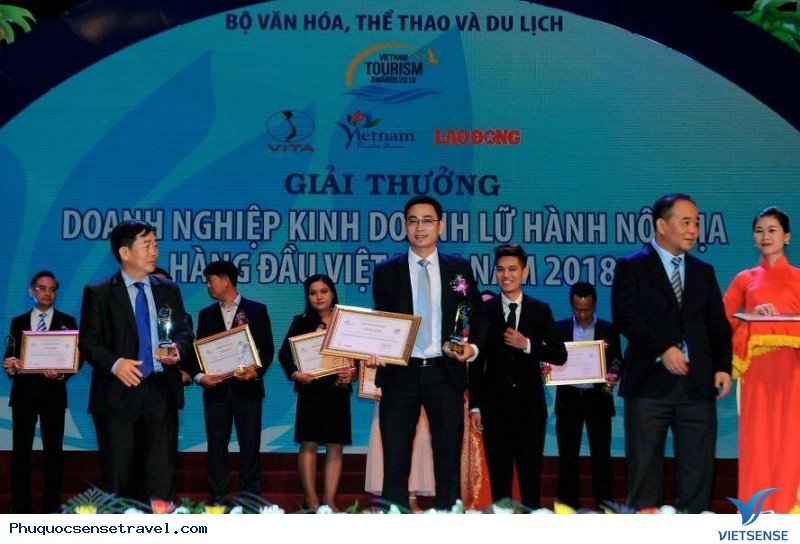 VietSense Travel: Chặng đường 9 năm và những giải thưởng danh giá - Ảnh 2 VietSense Travel: Chặng đường 9 năm và những giải thưởng danh giá - Ảnh 2