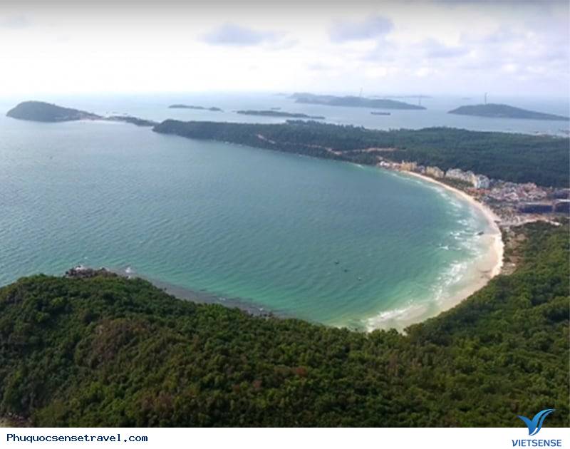 Bãi Sao – bãi biển vòng cung tựa hình trăng khuyết Bãi Sao – bãi biển vòng cung tựa hình trăng khuyết