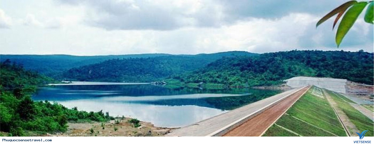 Cảnh quan hồ Dương Đông