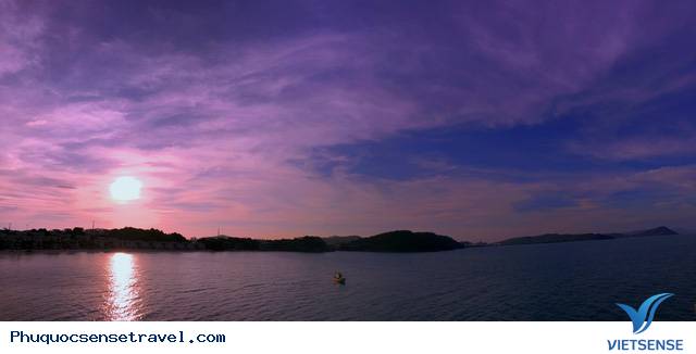 Đứng giữa hai mặt trời - Ảnh 2