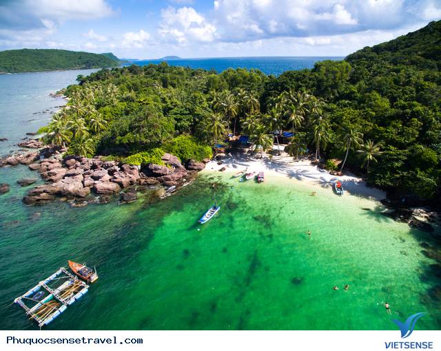 Soi gương ở bãi Móng Tay - Ảnh 1