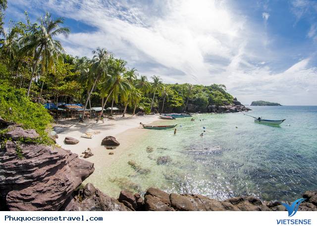 Soi gương ở bãi Móng Tay - Ảnh 2