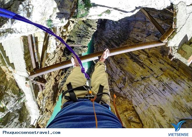 Chùm ảnh tuyệt đẹp của con đưuòng nguy hiểm nhât thế giới - Caminito del Rey