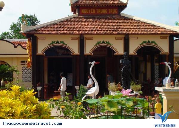 Đền Thờ Nguyễn Trung Trực  Phú Quốc - Ảnh 2 Đền Thờ Nguyễn Trung Trực  Phú Quốc - Ảnh 2