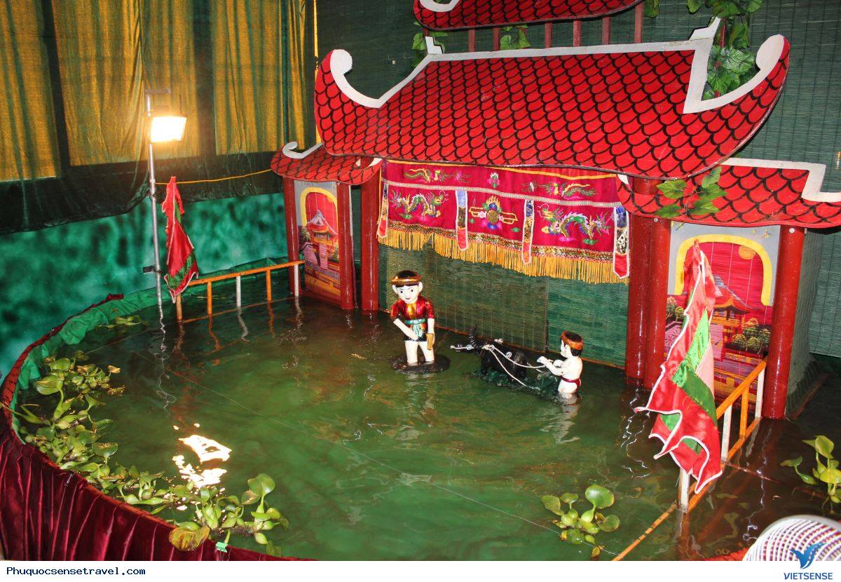 nhà hát múa rối nước Đảo Ngọc