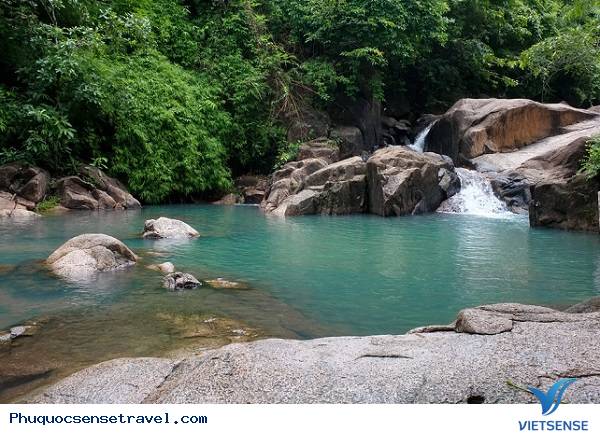 Khám Phá Suối Đá Bàn - Ảnh 1