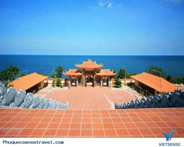 Ngày 3: Phú Quốc – TP. Hồ Chí Minh (Ăn sáng, ăn trưa) Ngày 3: Phú Quốc – TP. Hồ Chí Minh (Ăn sáng, ăn trưa)