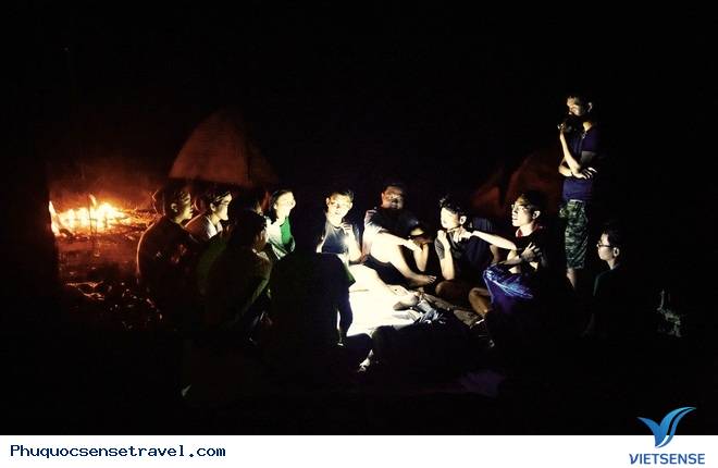 Hình ảnh tuyệt đẹp của con đường xuyên rừng đẹp nhất Việt Nam Hình ảnh tuyệt đẹp của con đường xuyên rừng đẹp nhất Việt Nam