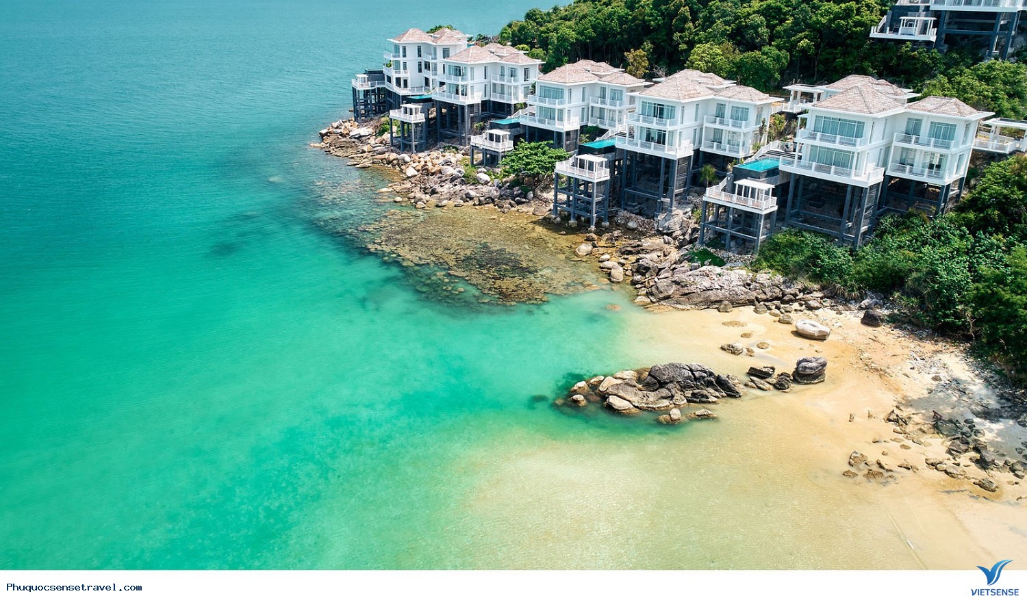 Kết thúc kỳ nghĩ lễ khách thăm quan hối hả rời đảo - Ảnh 4 Kết thúc kỳ nghĩ lễ khách thăm quan hối hả rời đảo - Ảnh 4