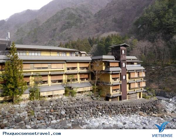 Khách sạn cổ nhất thế giới Khách sạn cổ nhất thế giới