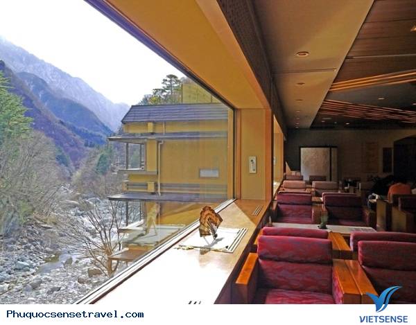 Khách sạn cổ nhất thế giới Khách sạn cổ nhất thế giới