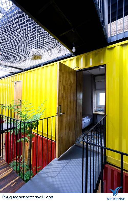 Khách sạn Container độc đáo ở Nha Trang