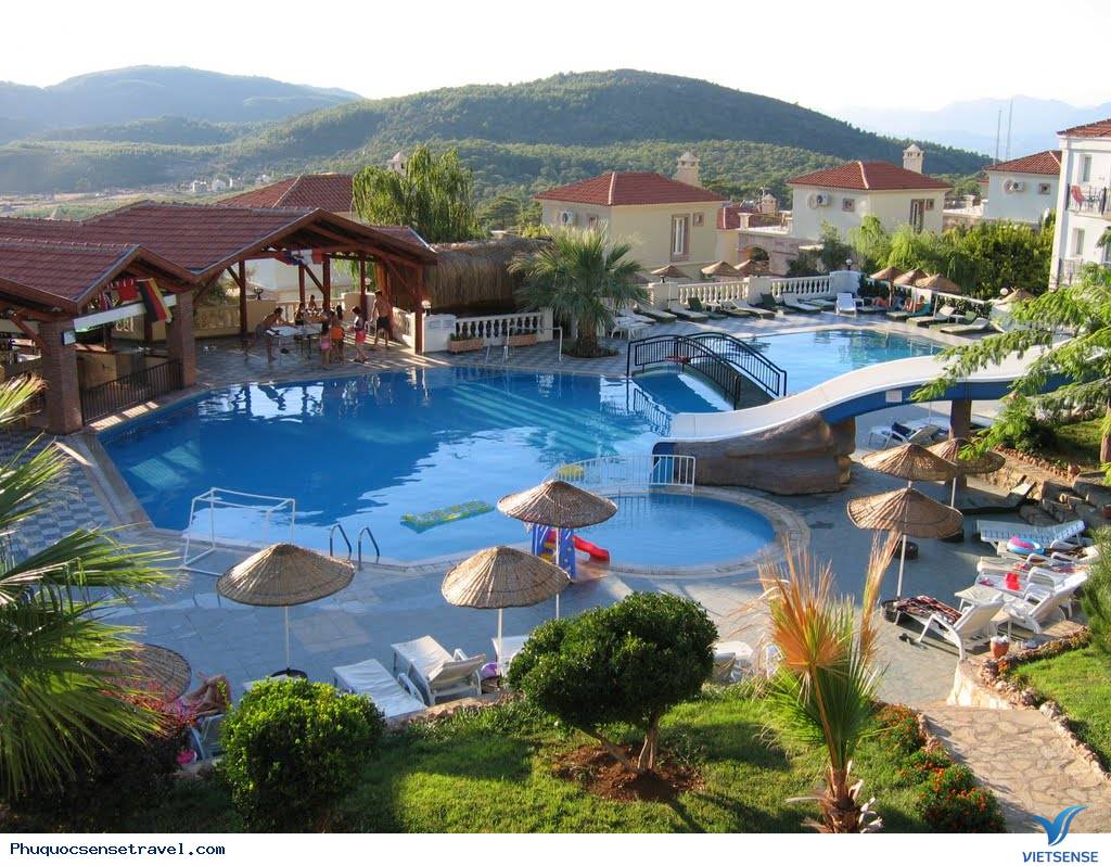 Khám phá vẻ đẹp làng cầu vồng Phú Quốc - Ảnh 4