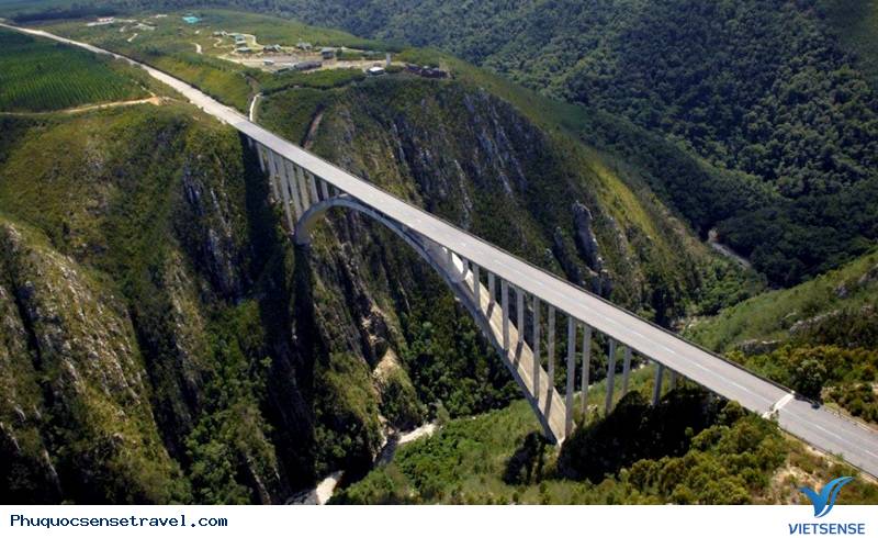 Những điểm khám phá cảm giác mạnh trên thế giới Những điểm thăm quan cảm giác mạnh trên thế giới