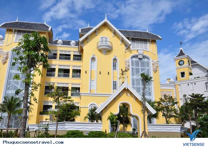 Những phim trường sống ảo hút giới trẻ ở Phú Quốc - Ảnh 1