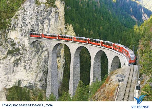 Những tuyến đường sắt cảm giác mạnh trên thế giới