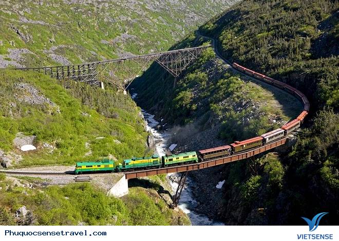 Những tuyến đường sắt cảm giác mạnh trên thế giới