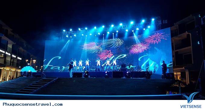 Phú Quốc chào đón năm mới bằng nhạc hội countdown - Ảnh 4 Phú Quốc chào đón năm mới bằng nhạc hội countdown - Ảnh 4