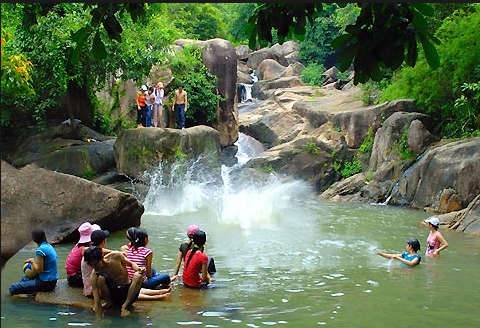 Suối Đá Thách Bàn Phú Quốc - Ảnh 2 Suối Đá Thách Bàn Phú Quốc - Ảnh 2