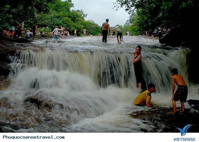 Suối Đá Thách Bàn Phú Quốc - Ảnh 1 Suối Đá Thách Bàn Phú Quốc - Ảnh 1
