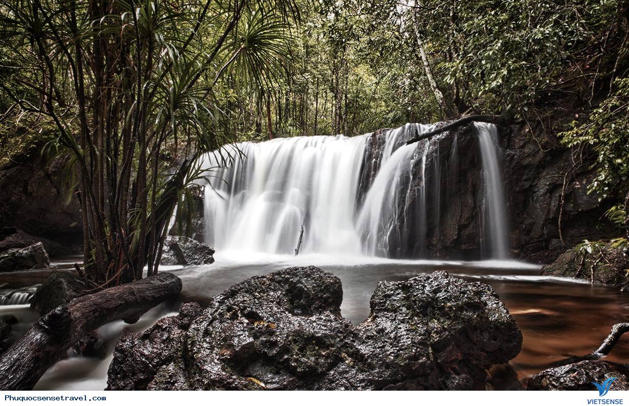 Suối Tranh thơ mộng