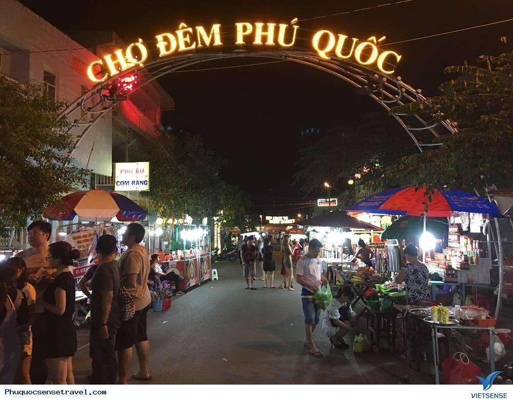 Thưởng thức hải sản tại chợ đêm Phú Quốc - Ảnh 1