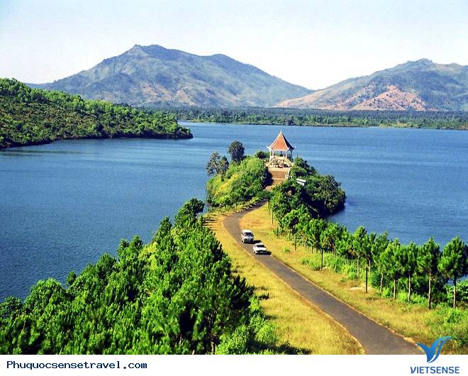 Top các hồ nước đẹp nhất Việt Nam