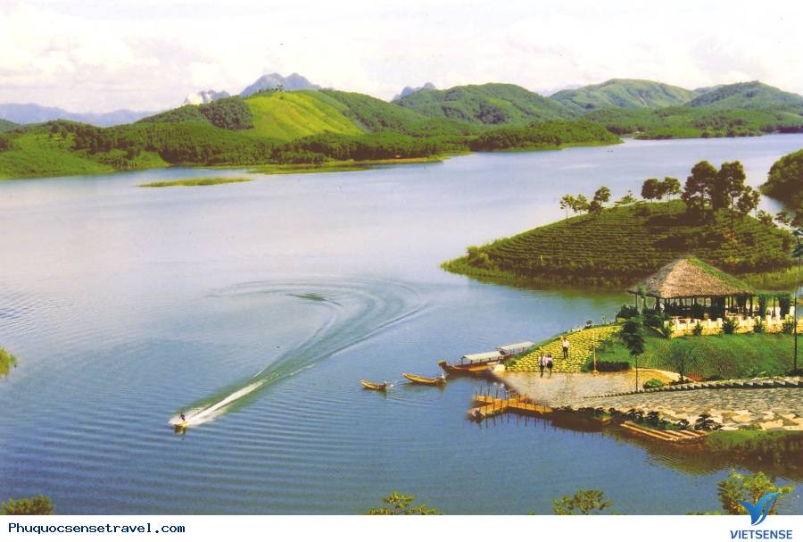 Top các hồ nước đẹp nhất Việt Nam