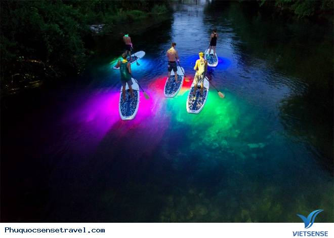 Ván gắn đèn led - ý tưởng tuyệt vời