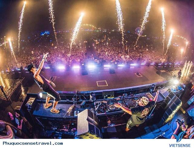 Xem Countdown chào năm mới 2025 lớn nhất tại đảo Ngọc Phú Quốc - Ảnh 3 Xem Countdown chào năm mới 2025 lớn nhất tại đảo Ngọc Phú Quốc - Ảnh 3